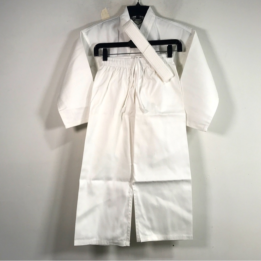 Century CFMAF Lightweight Student Uniform with Belt, Unisex Size 0 - White